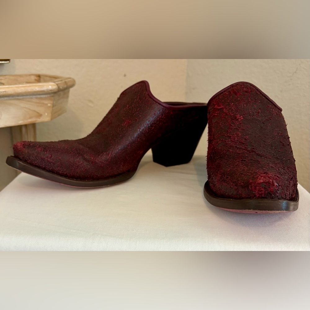 Donald J Pliner 25th Anniversary Red Distressed Leather Mule Square Toe SZ 7.5 - Picture 3 of 8